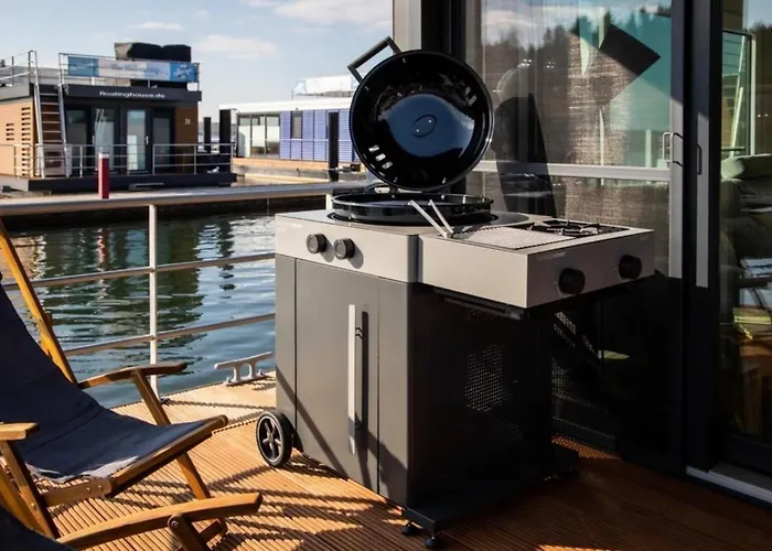 Hotel na wodzie Hausboot Malibu Sunrise *