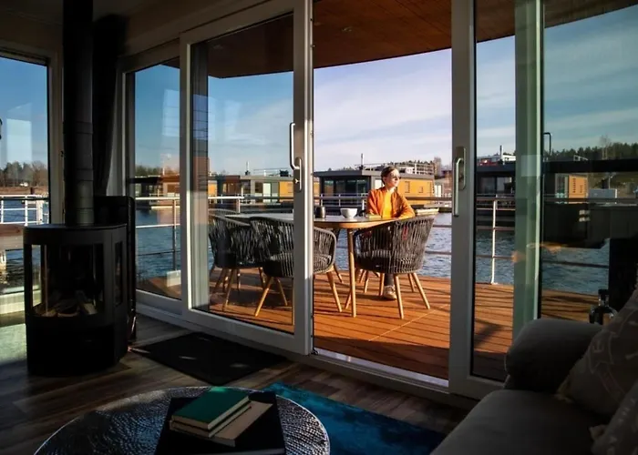 Hausboot Malibu Sunrise *