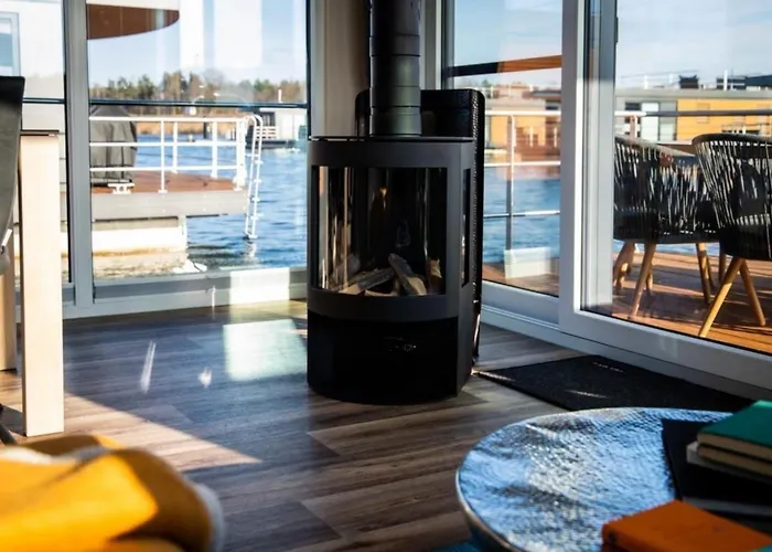 Hausboot Malibu Sunrise *